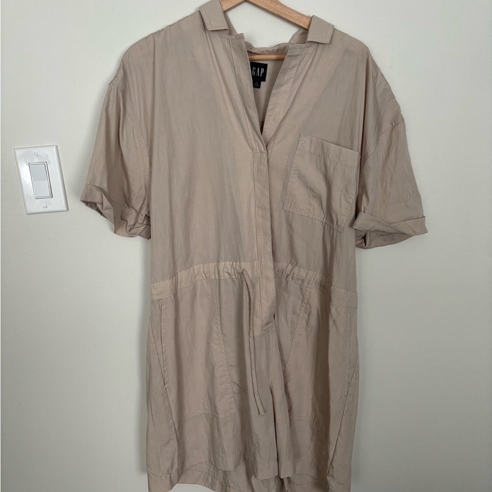 GAP Beige Short Sleeve Romper